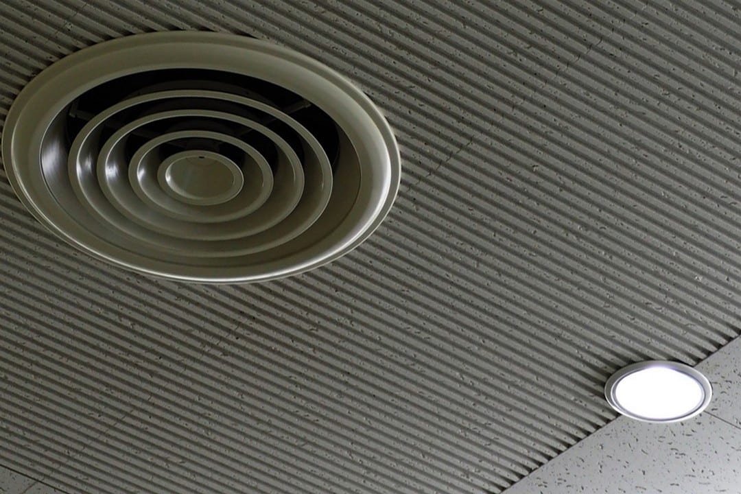 problèmes d'humidité ventilation au plafond